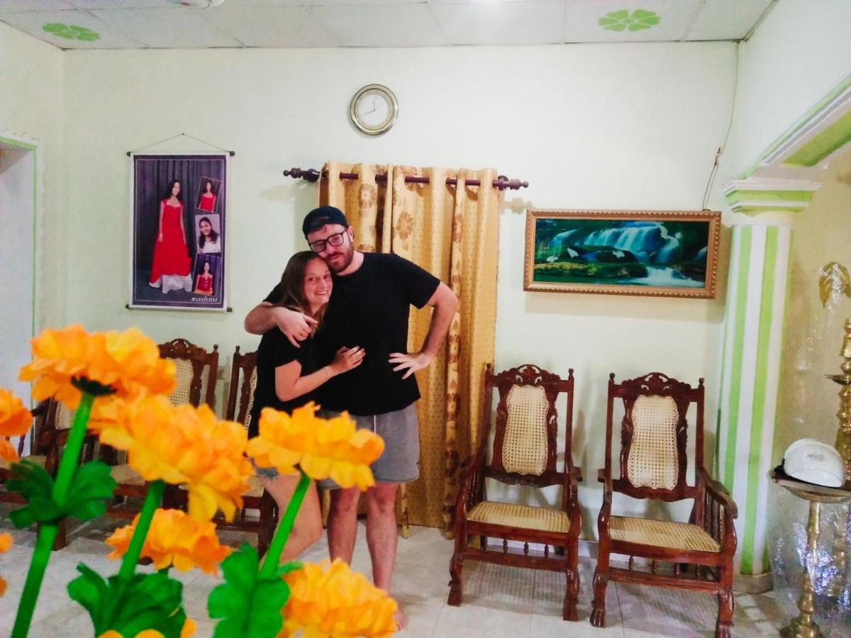 Tharurashmi Sea Pond Villa & Surf Hostel - Hiriketiya Dikwella Ngoại thất bức ảnh